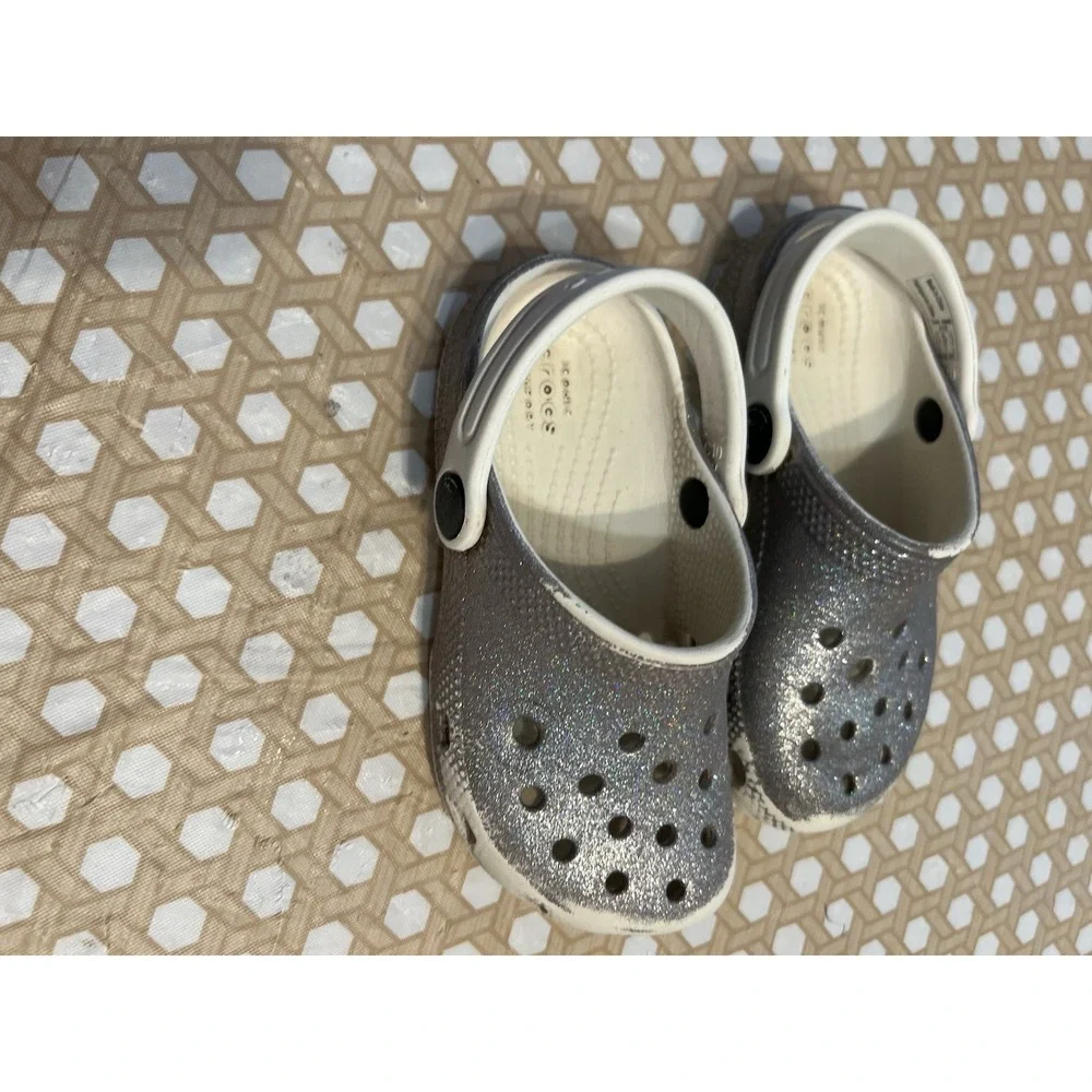 Crocs Kid's Silver Metallic Shoes Size C10‎
